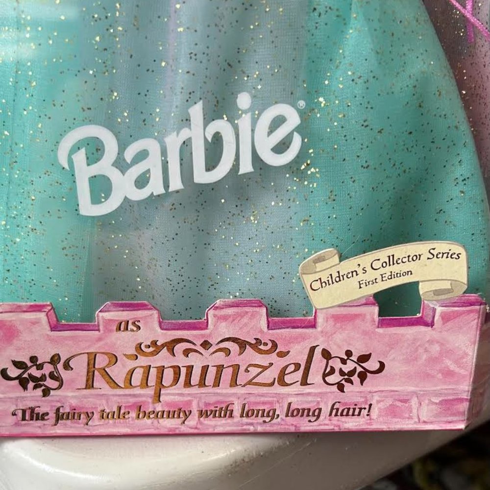 NEW IN BOX BARBIE as RAPUNZEL Children's Collector 1st in Series 1994 13016 NIB - Picture 2 of 7